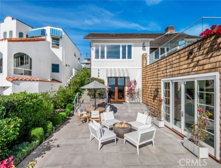 4 Bed Home for Sale in Laguna Beach, California