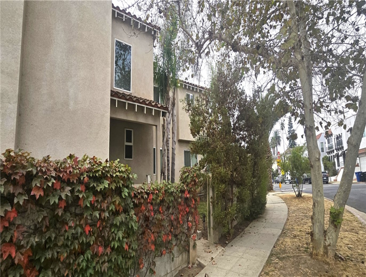  Income Home for Sale in Los Angeles, California