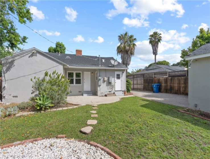 3 Bed Home to Rent in Mar Vista, California