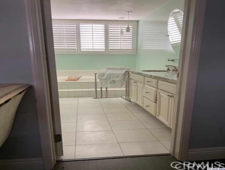 2 Bed Home to Rent in Glendale, California