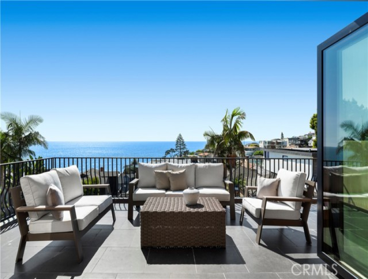 4 Bed Home for Sale in Laguna Beach, California