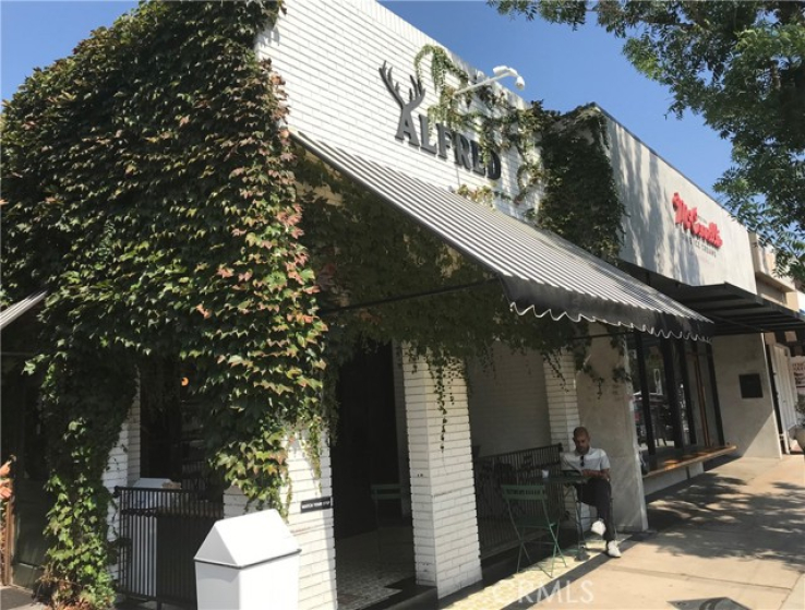  Commercial for Sale in Studio City, California