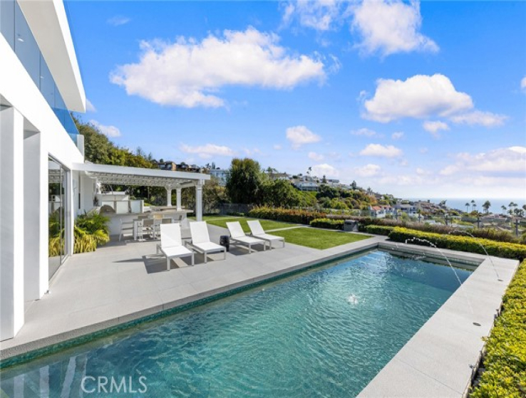 4 Bed Home for Sale in Laguna Beach, California