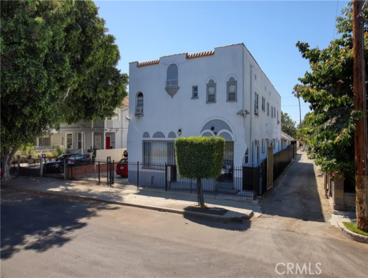  Income Home for Sale in Los Angeles, California