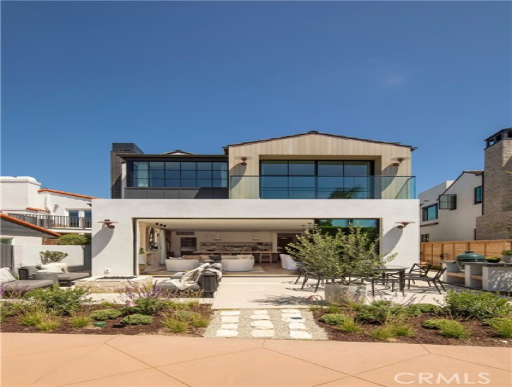 4 Bed Home for Sale in Newport Beach, California