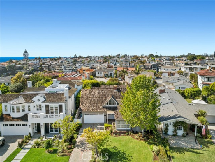 4 Bed Home for Sale in Corona del Mar, California