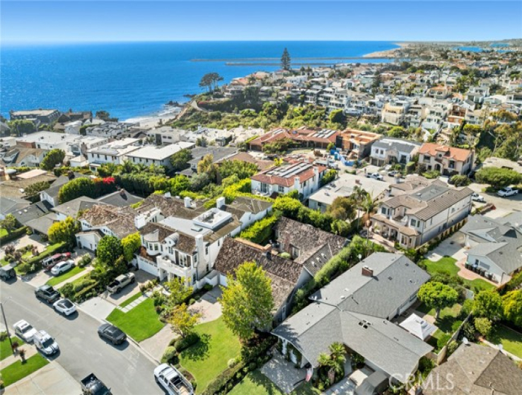 4 Bed Home for Sale in Corona del Mar, California