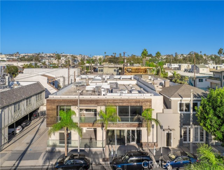  Commercial for Sale in Manhattan Beach, California