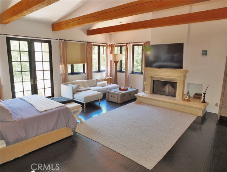 4 Bed Home for Sale in Los Angeles, California