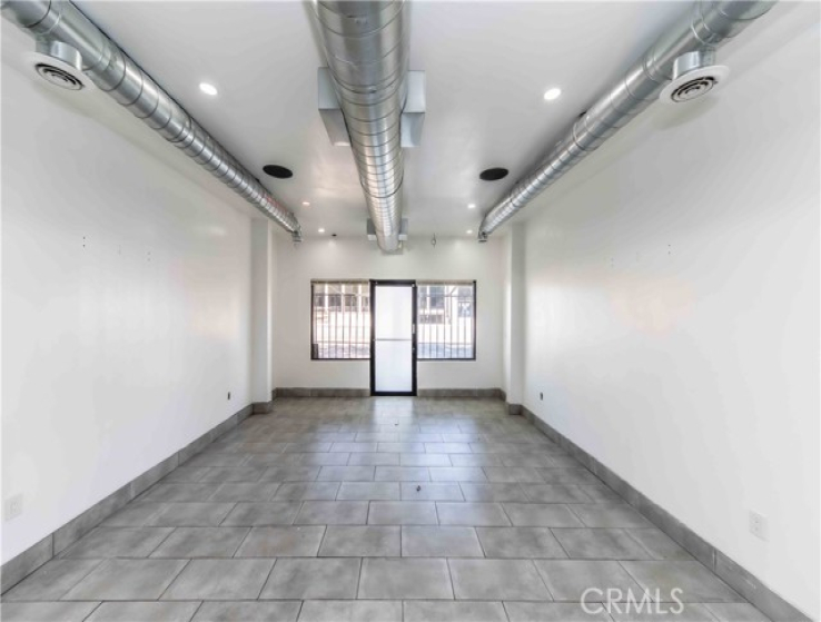  Commercial for Sale in Woodland Hills, California