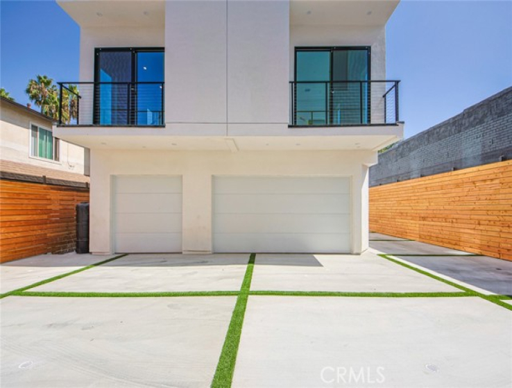  Income Home for Sale in Los Angeles, California