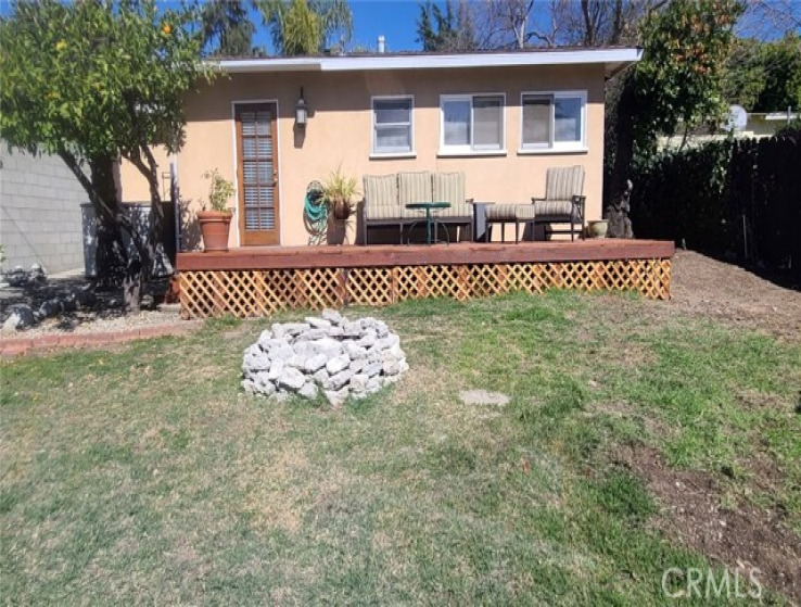 3 Bed Home to Rent in Altadena, California