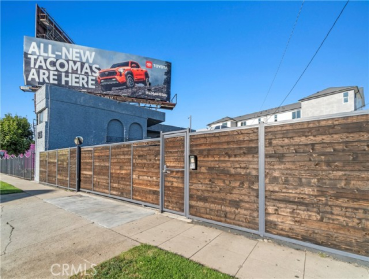  Commercial for Sale in Los Angeles, California