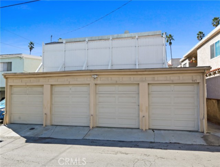  Commercial for Sale in Santa Monica, California