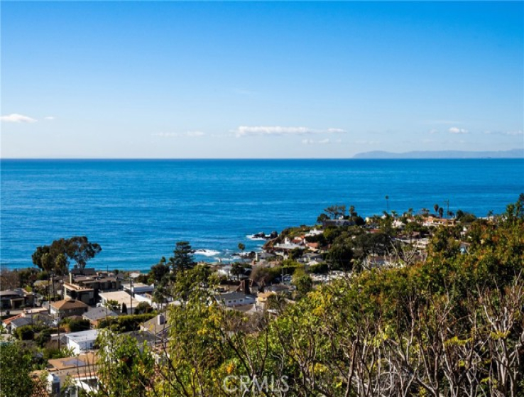 4 Bed Home for Sale in Laguna Beach, California