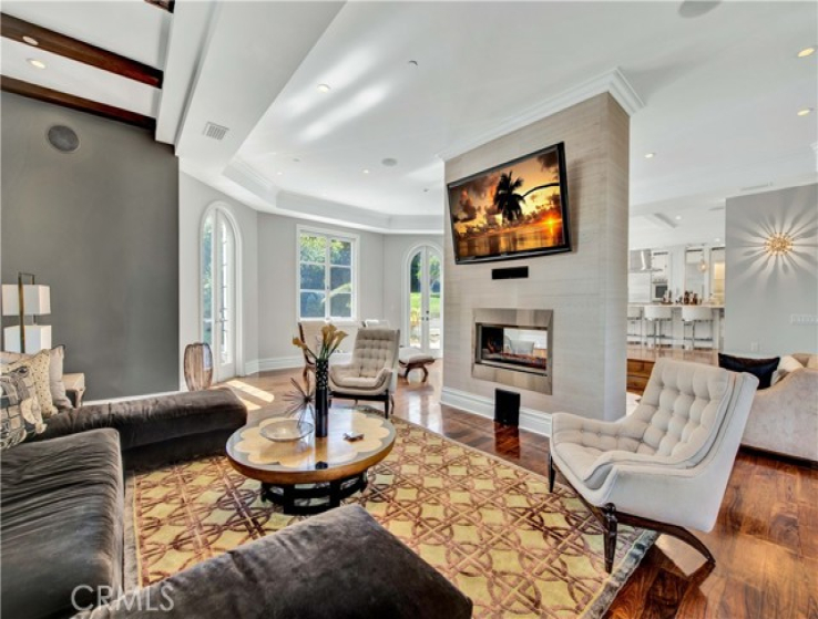 5 Bed Home for Sale in Studio City, California