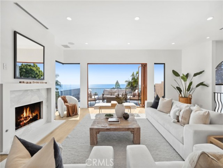 4 Bed Home for Sale in Laguna Beach, California