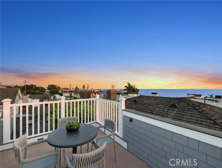 6 Bed Home for Sale in Corona del Mar, California