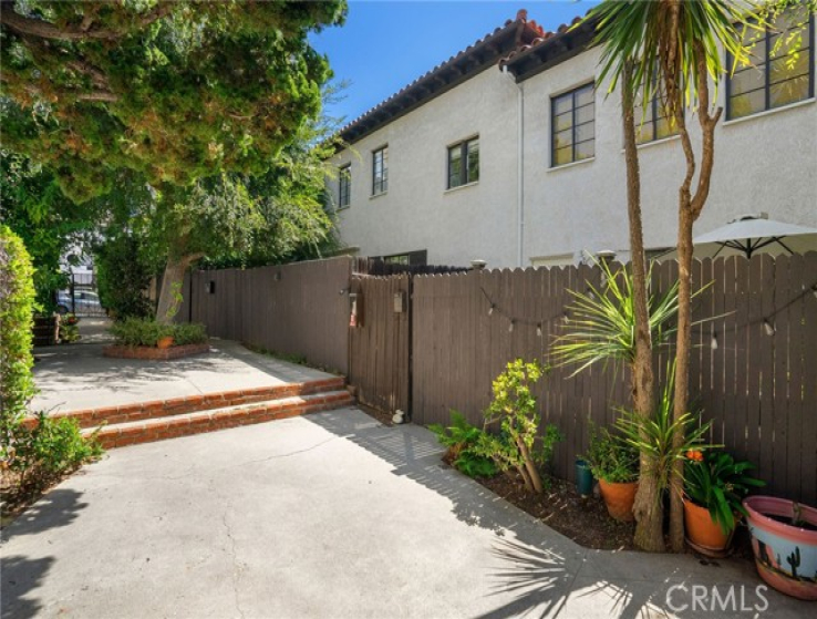  Income Home for Sale in Santa Monica, California