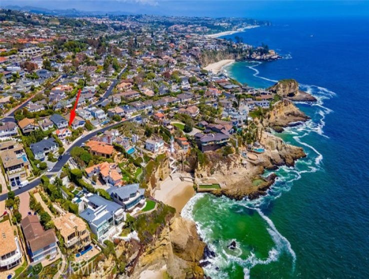 2 Bed Home to Rent in Laguna Beach, California