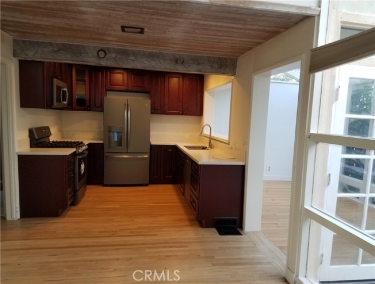 3 Bed Home to Rent in Corona del Mar, California