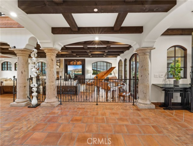 7 Bed Home for Sale in Corona del Mar, California