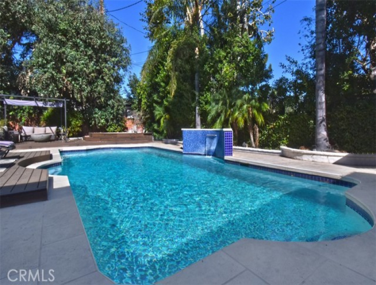 4 Bed Home for Sale in Toluca Lake, California