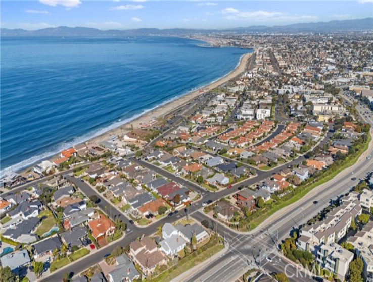 3 Bed Home for Sale in Redondo Beach, California