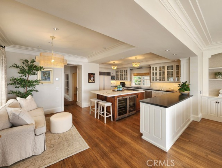 4 Bed Home for Sale in Corona del Mar, California