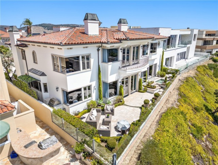 4 Bed Home for Sale in Corona del Mar, California