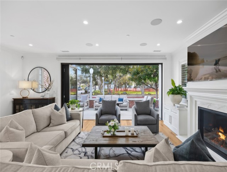 4 Bed Home for Sale in Newport Beach, California