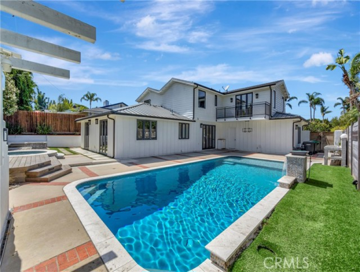 3 Bed Home for Sale in Newport Beach, California