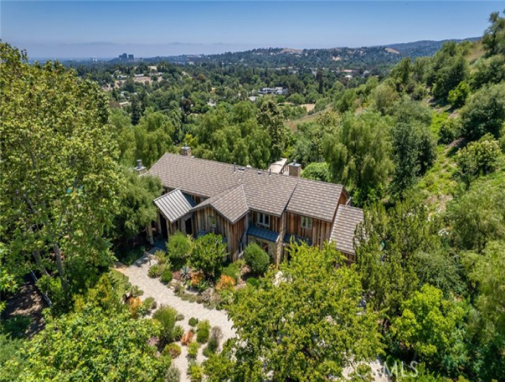 5 Bed Home for Sale in Hidden Hills, California