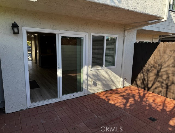 2 Bed Home to Rent in Huntington Beach, California