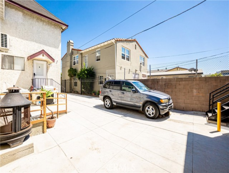  Income Home for Sale in Los Angeles, California