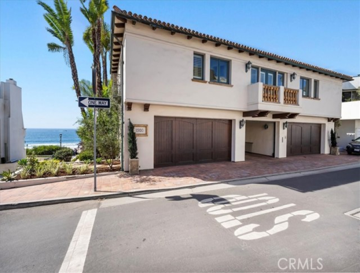 6 Bed Home to Rent in Manhattan Beach, California