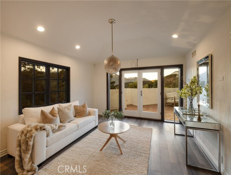 7 Bed Home for Sale in Calabasas, California