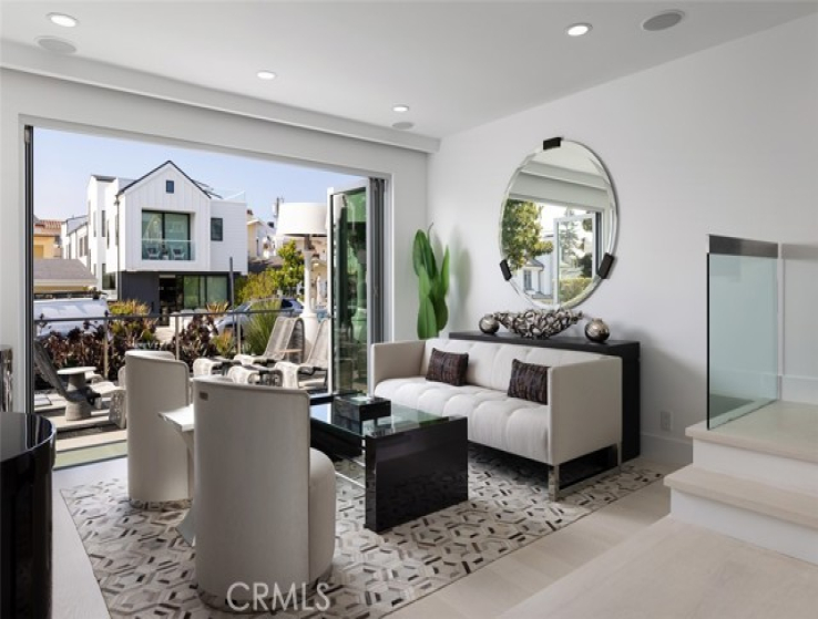 3 Bed Home for Sale in Corona del Mar, California