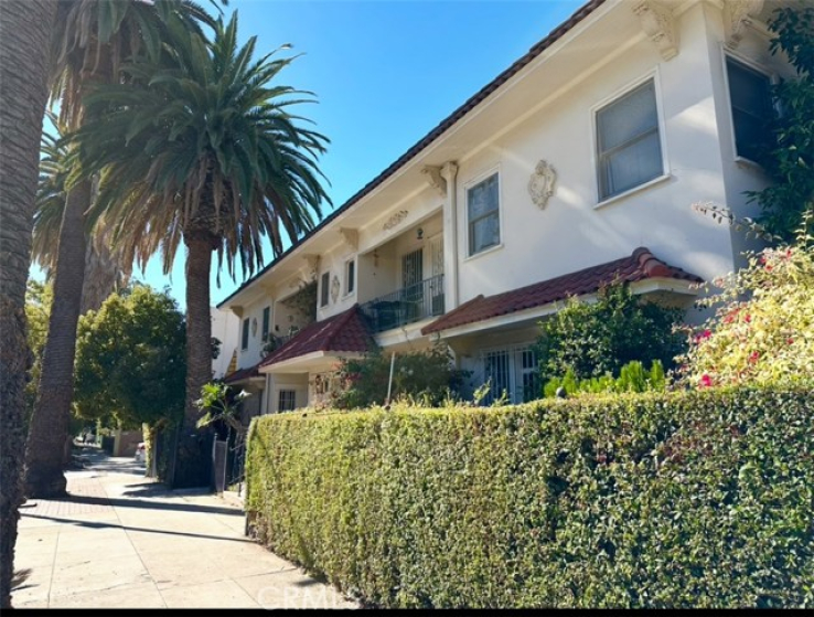 4 Bed Home for Sale in Los Feliz, California