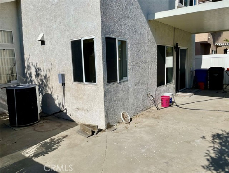 3 Bed Home to Rent in Fontana, California