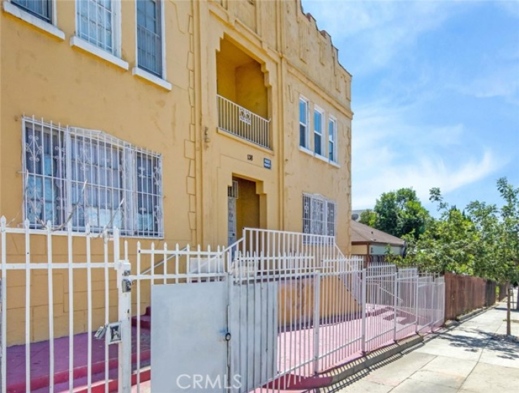  Income Home for Sale in Los Angeles, California