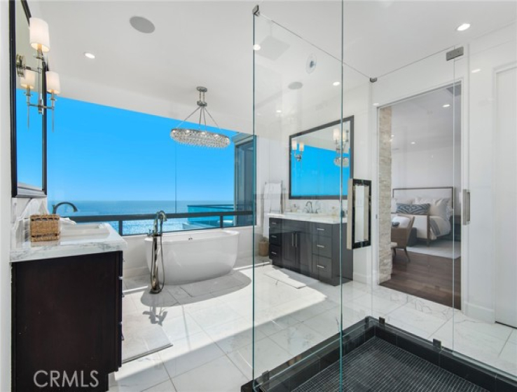 4 Bed Home for Sale in Laguna Beach, California