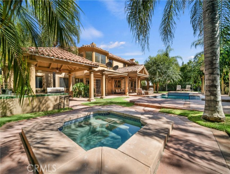 6 Bed Home for Sale in Calabasas, California