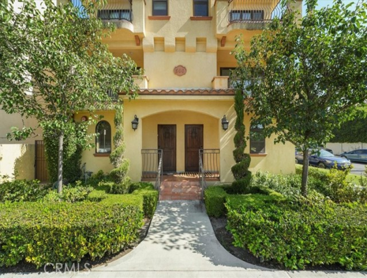 2 Bed Home for Sale in West Hollywood, California