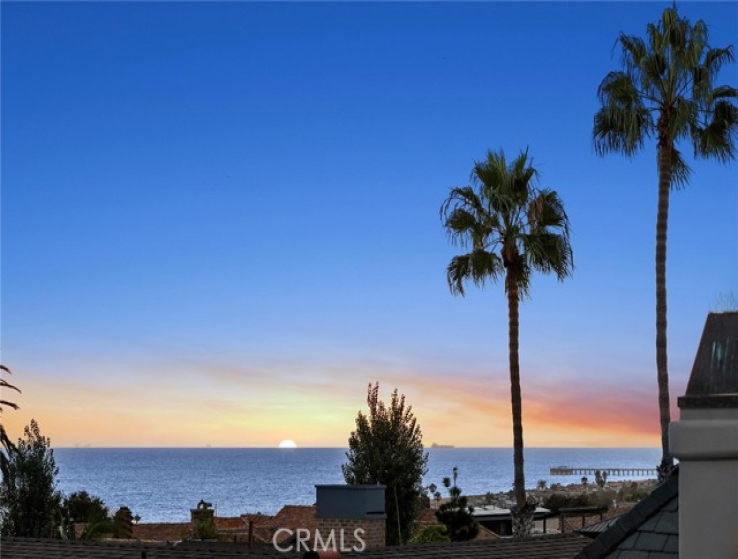 6 Bed Home for Sale in Corona del Mar, California