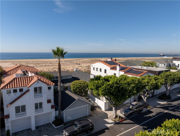 2 Bed Home for Sale in Newport Beach, California