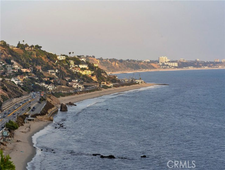 4 Bed Home for Sale in Malibu, California