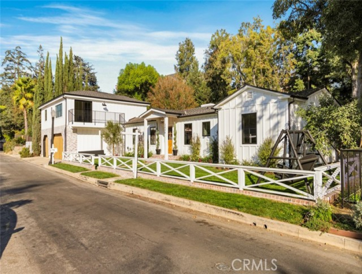 3 Bed Home for Sale in Los Angeles, California