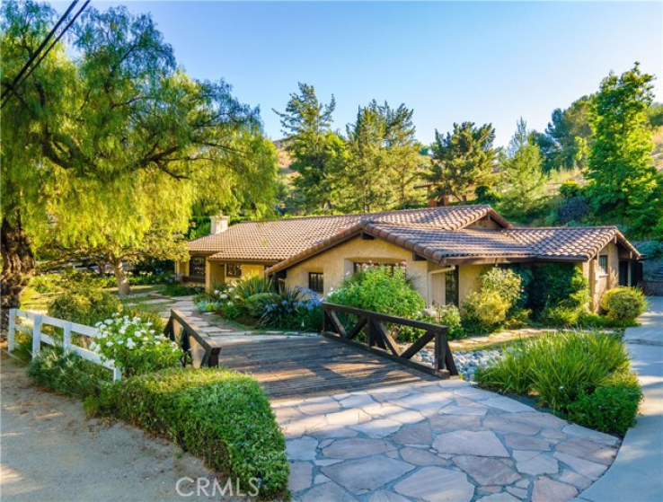 2 Bed Home for Sale in Hidden Hills, California