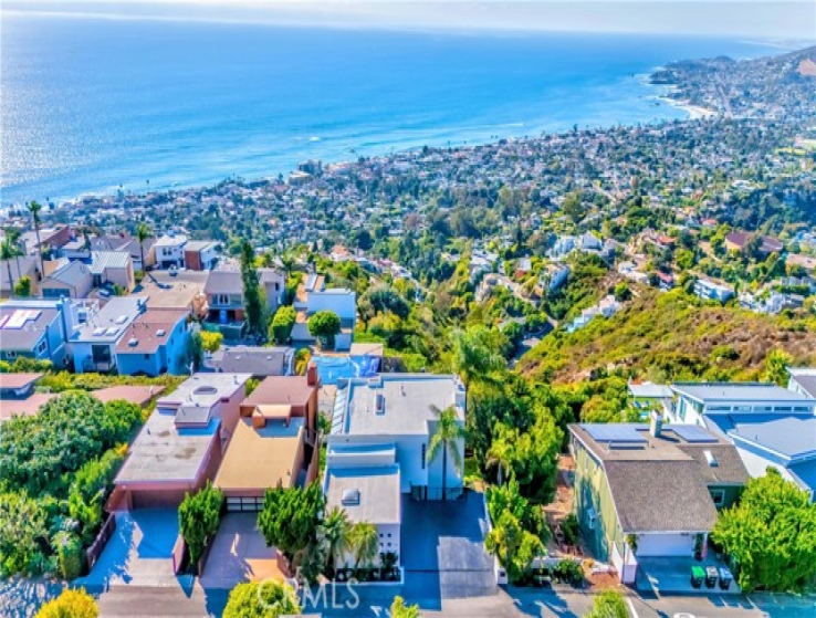 4 Bed Home for Sale in Laguna Beach, California